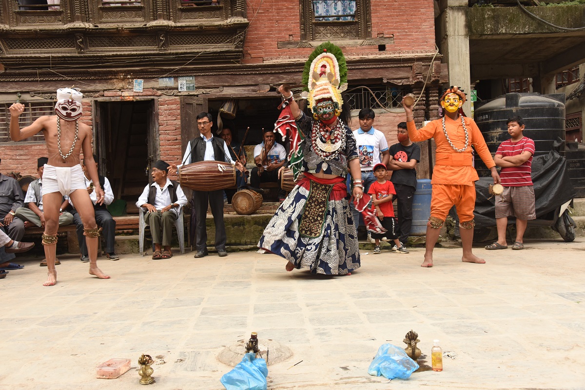 आजबाट देवी नाचको सार्वजनिक प्रदर्शन सुरु